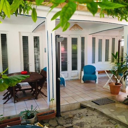 Habitation Santos 6 Personnes Terre De Haut Les Saintes Exteriér fotografie